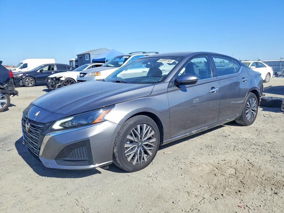2023 NISSAN Altima