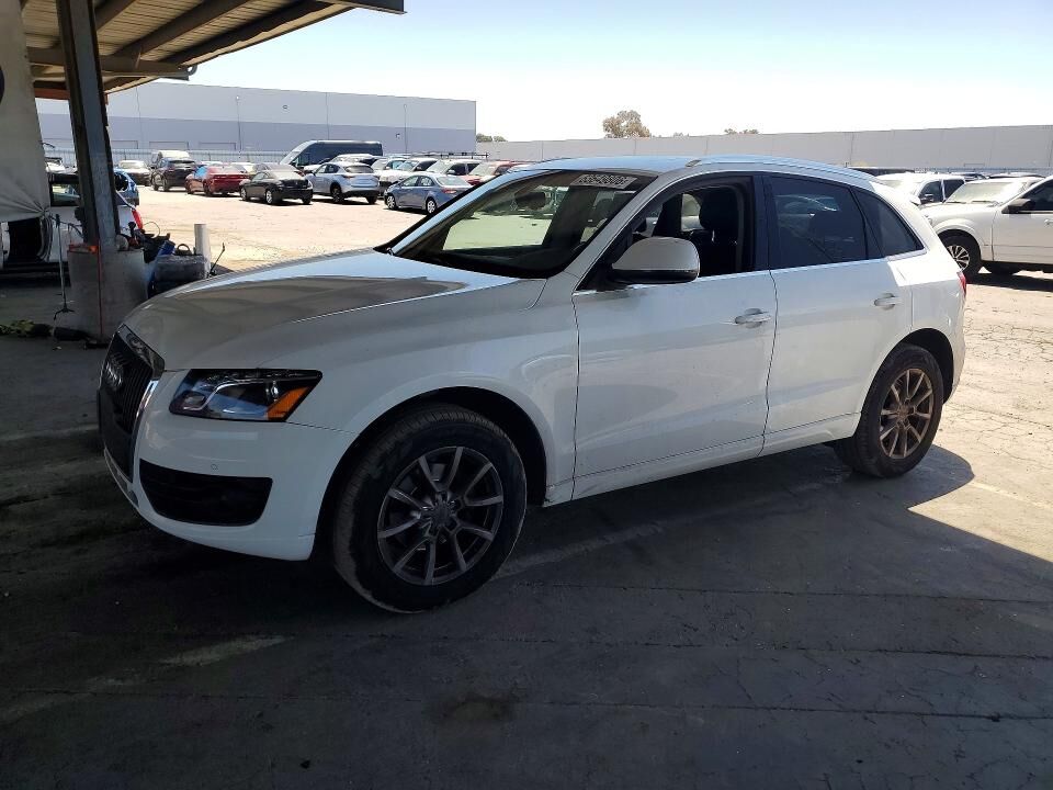 2011 AUDI Q5
