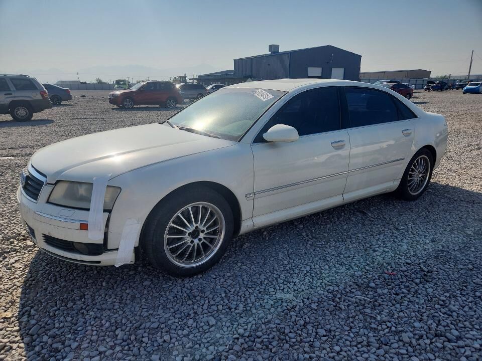 2005 AUDI A8
