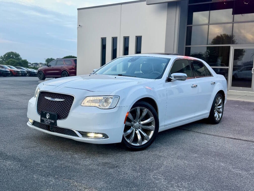 2018 CHRYSLER 300