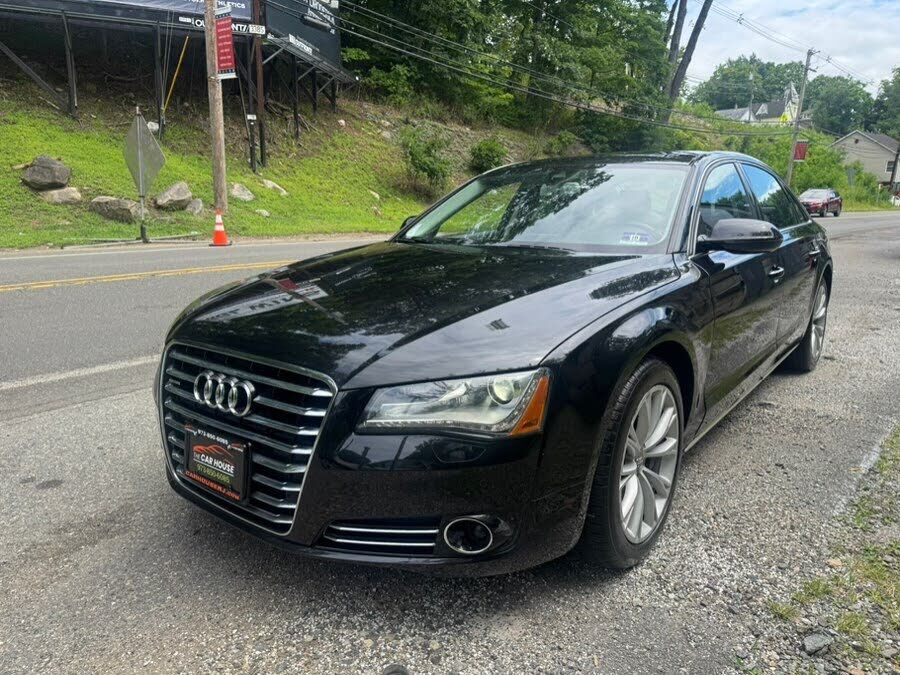 2012 AUDI A8