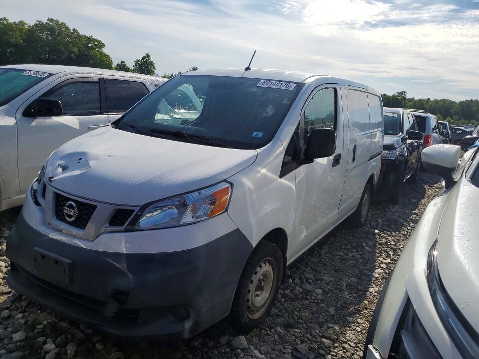 2014 NISSAN NV200