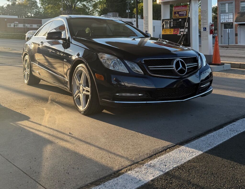 2012 MERCEDES-BENZ E-Class