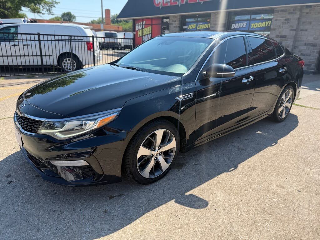 2019 KIA Optima