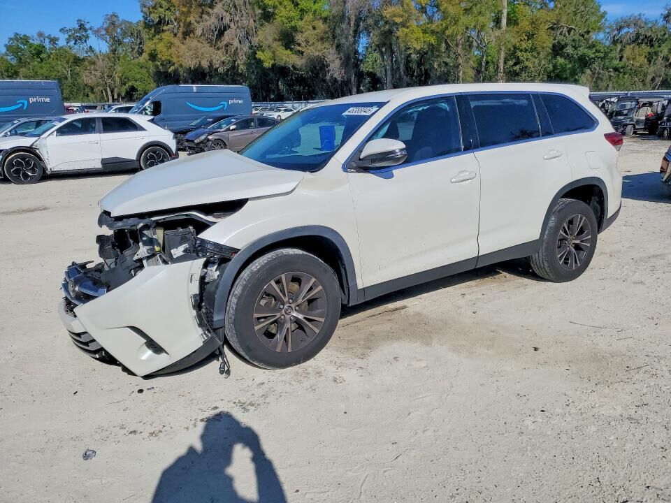 2019 TOYOTA Highlander