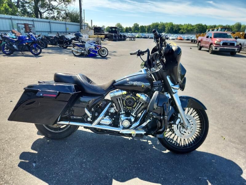 2007 HARLEY DAVIDSON Street Glide