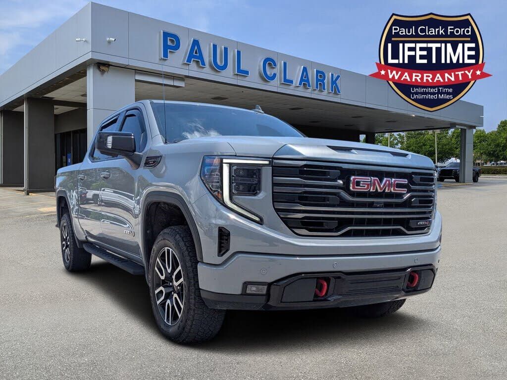 2024 GMC Sierra