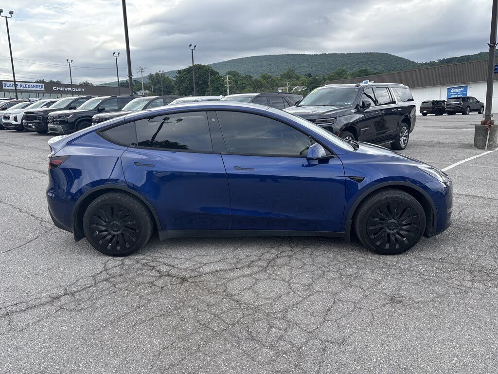2020 TESLA Model Y