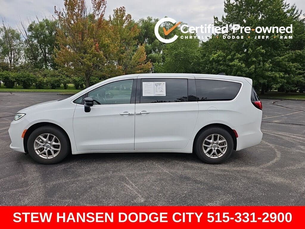 2025 CHRYSLER Pacifica