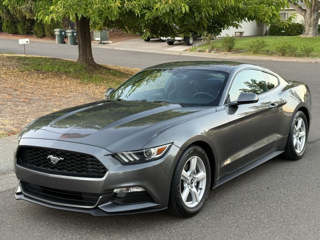 2017 FORD Mustang