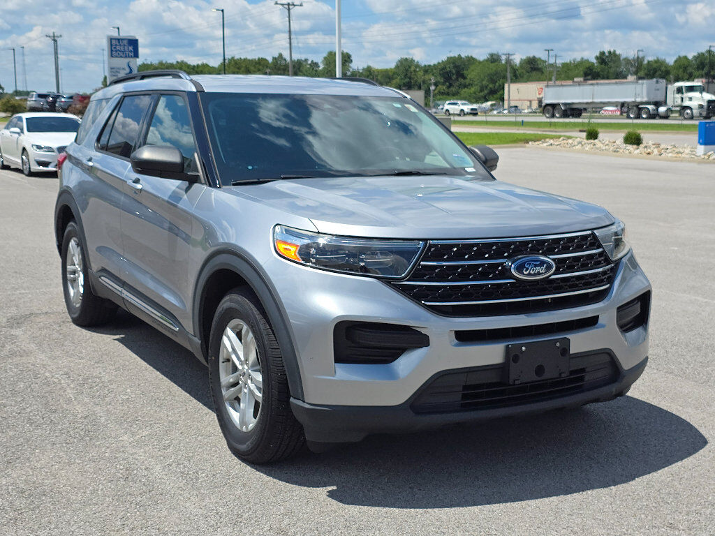 2021 FORD Explorer