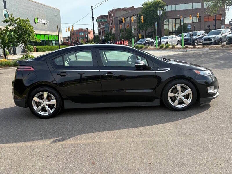 2013 CHEVROLET Volt