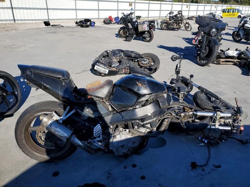2001 HONDA CB