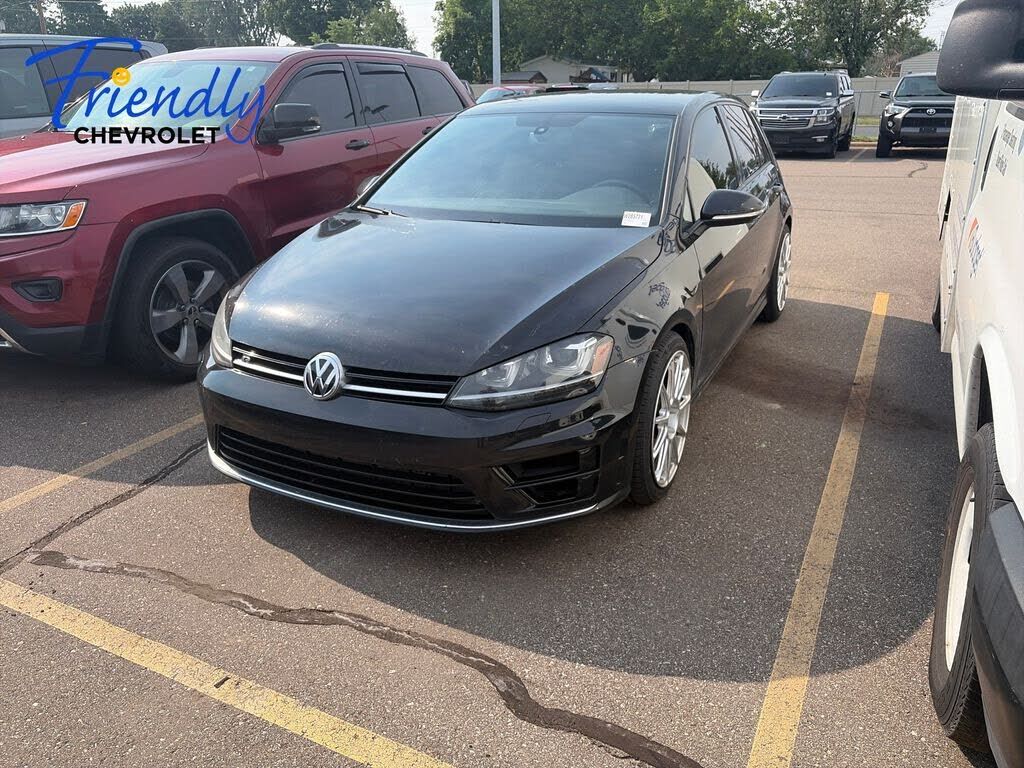 2016 VOLKSWAGEN Golf R