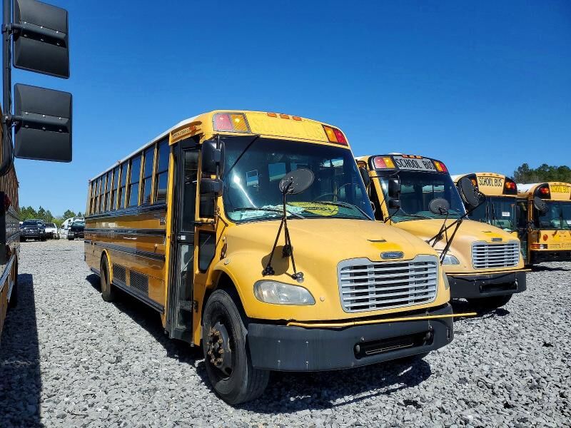 2011 FREIGHTLINER B2 Bus Chassis