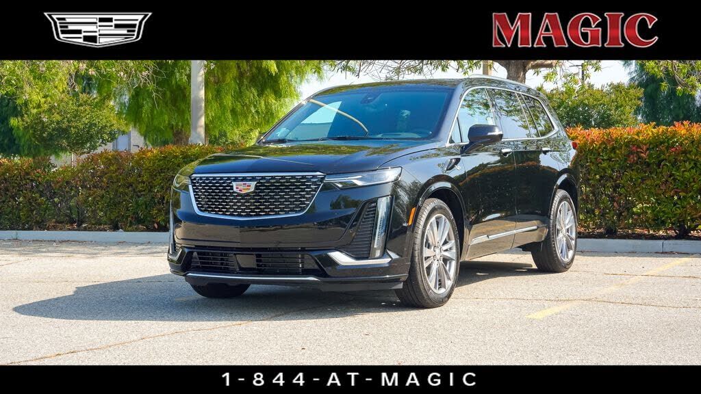 2025 CADILLAC XT6