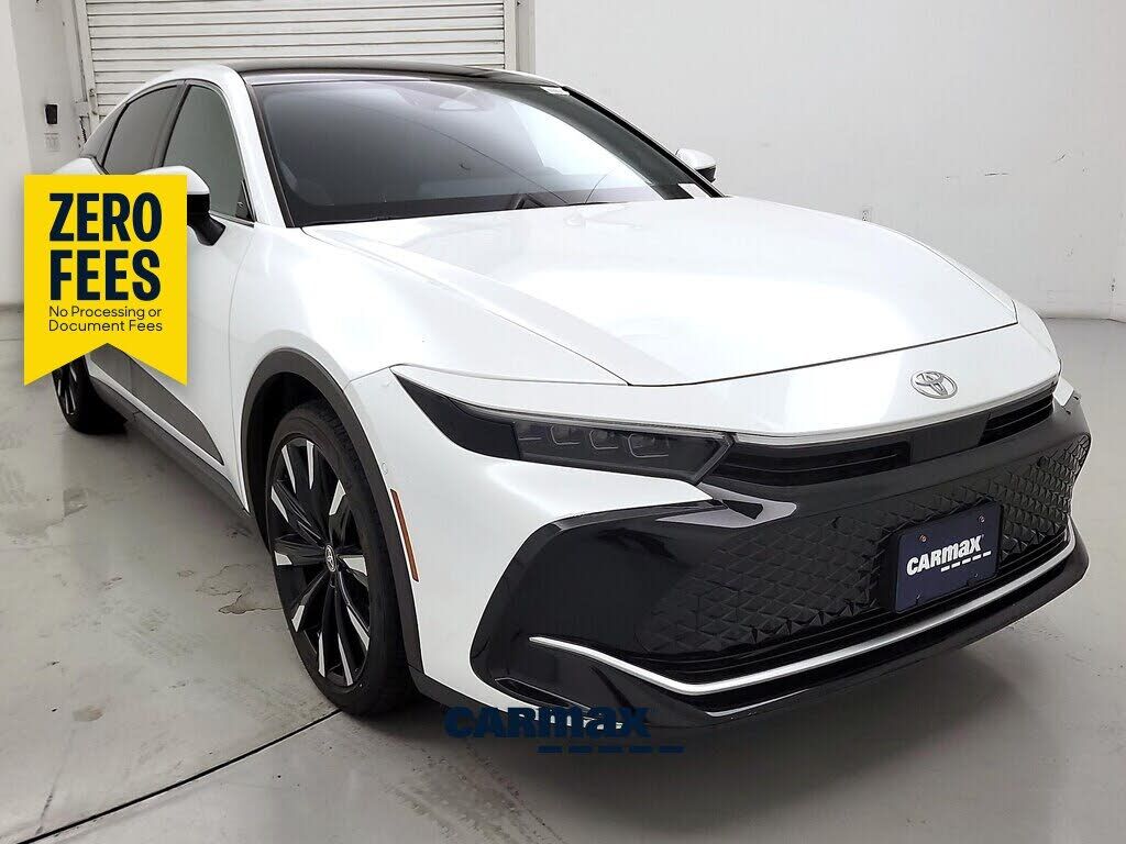 2025 TOYOTA CROWN