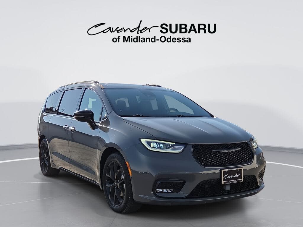 2023 CHRYSLER Pacifica