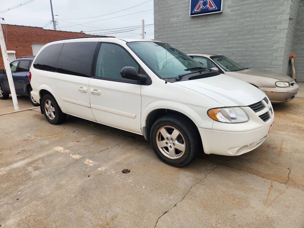 2005 DODGE Caravan