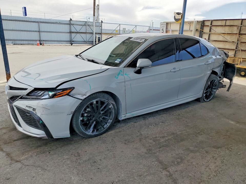2022 TOYOTA Camry