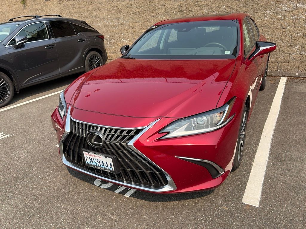 2024 LEXUS ES