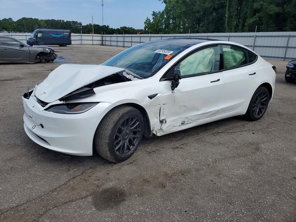 2025 TESLA Model 3
