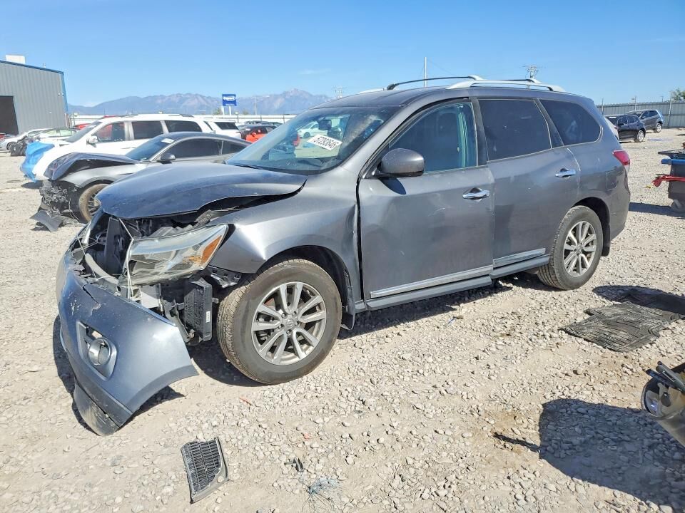 2016 NISSAN Pathfinder