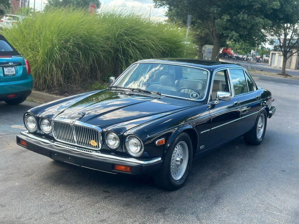 1983 JAGUAR XJ6