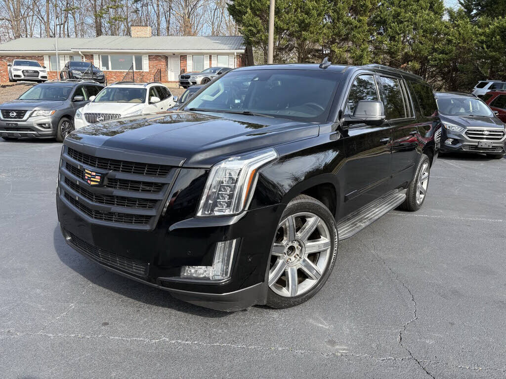 2017 CADILLAC Escalade ESV