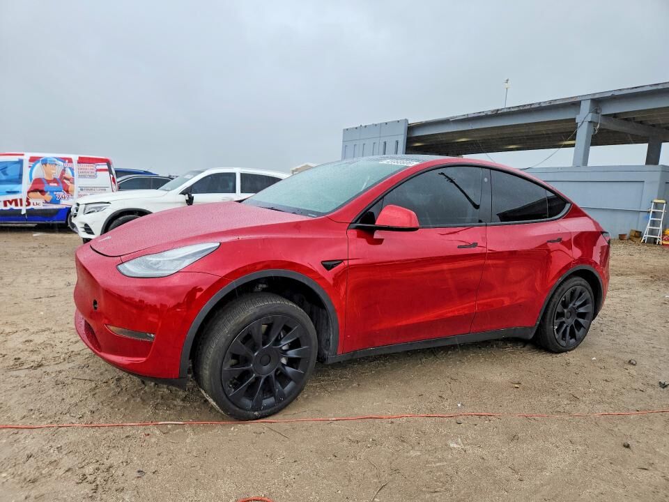 2023 TESLA Model Y