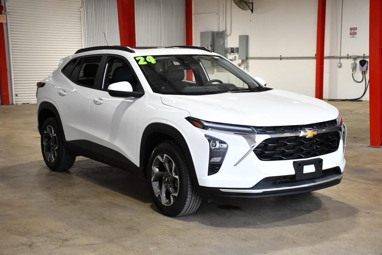 2024 CHEVROLET Trax