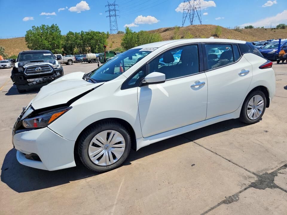 2025 NISSAN Leaf