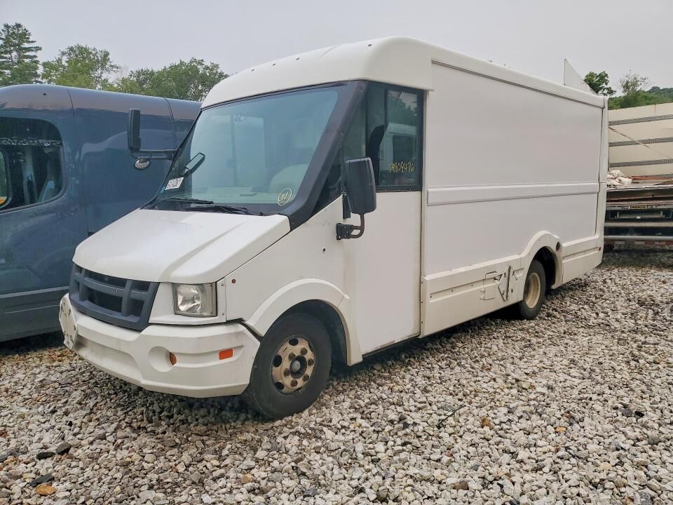 2013 ISUZU NPR/NPR-HD
