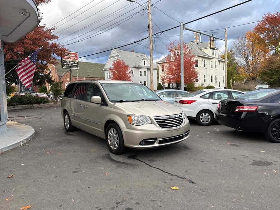 2015 CHRYSLER Town and Country