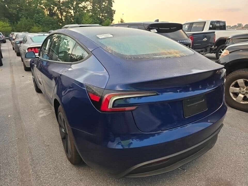 2025 TESLA Model 3