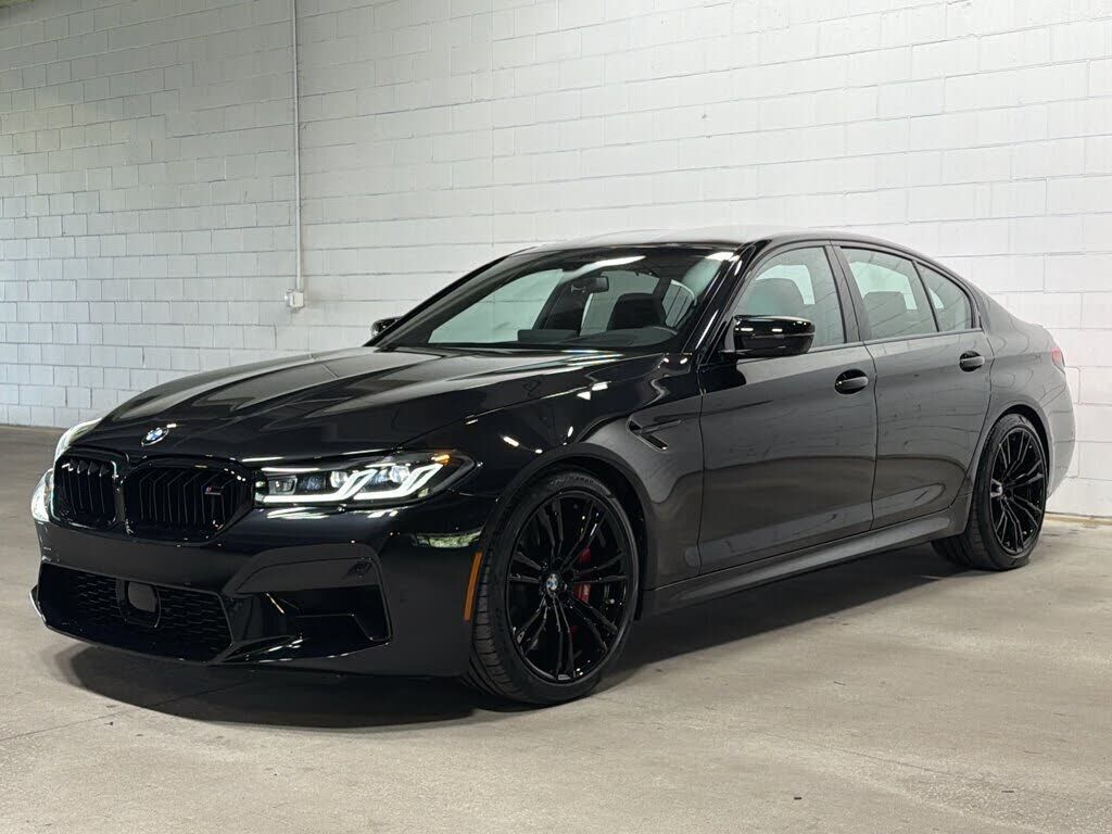 2023 BMW M5