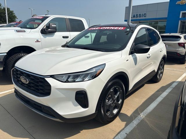 2025 FORD Escape