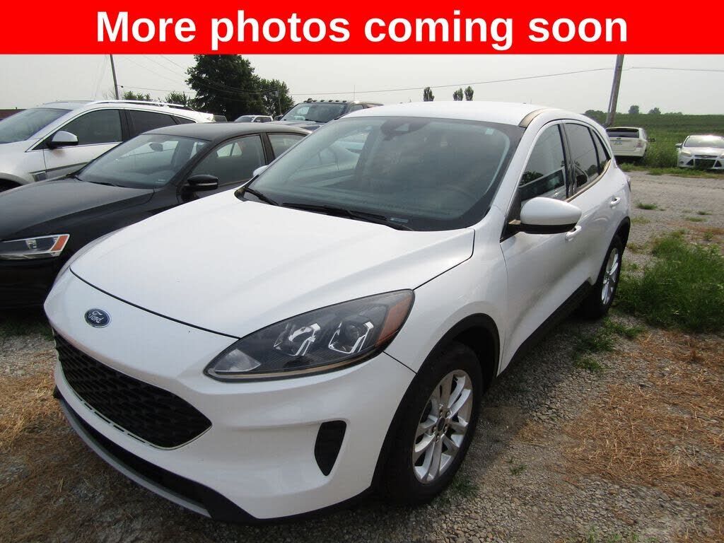 2021 FORD Escape