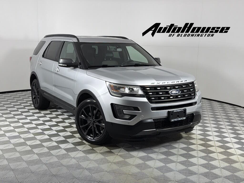 2017 FORD Explorer