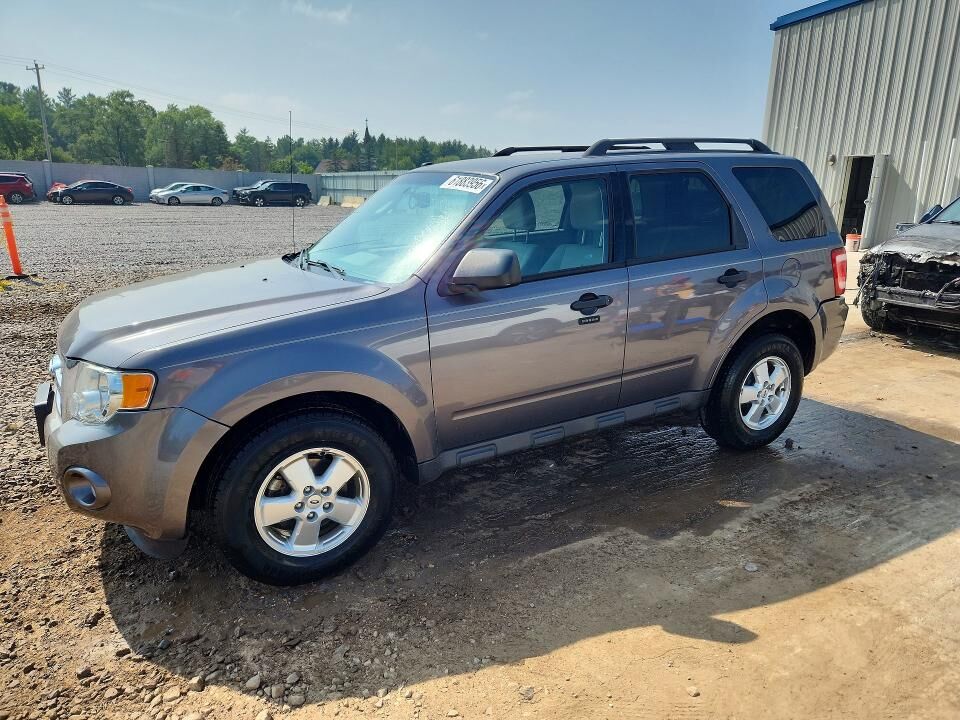2011 FORD Escape
