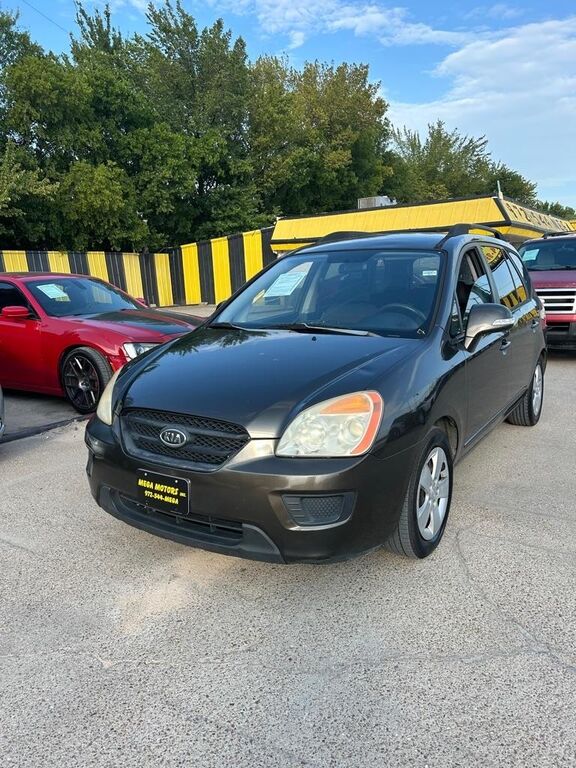 2010 KIA Rondo