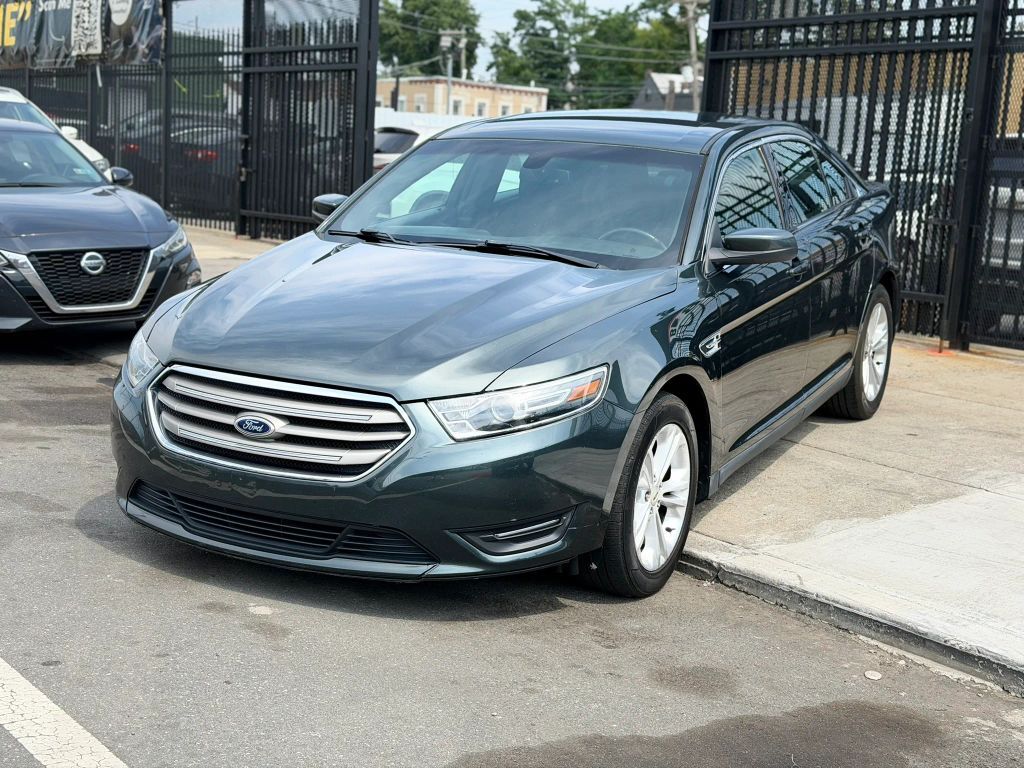 2016 FORD Taurus