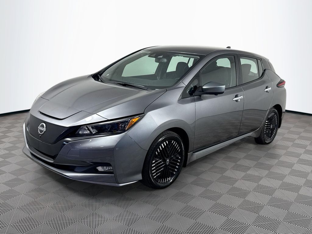 2023 NISSAN Leaf