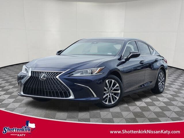 2022 LEXUS ES