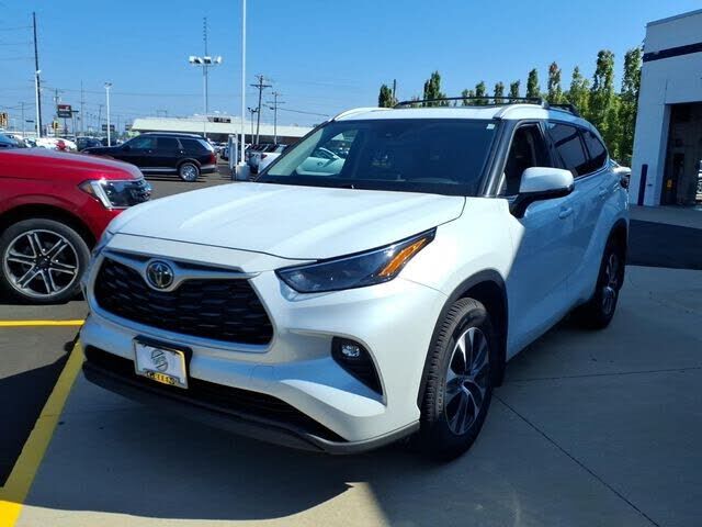 2022 TOYOTA Highlander