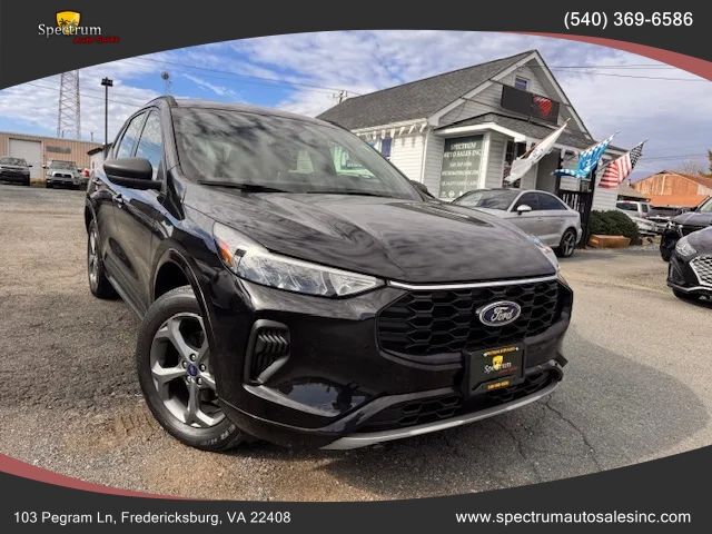 2024 FORD Escape