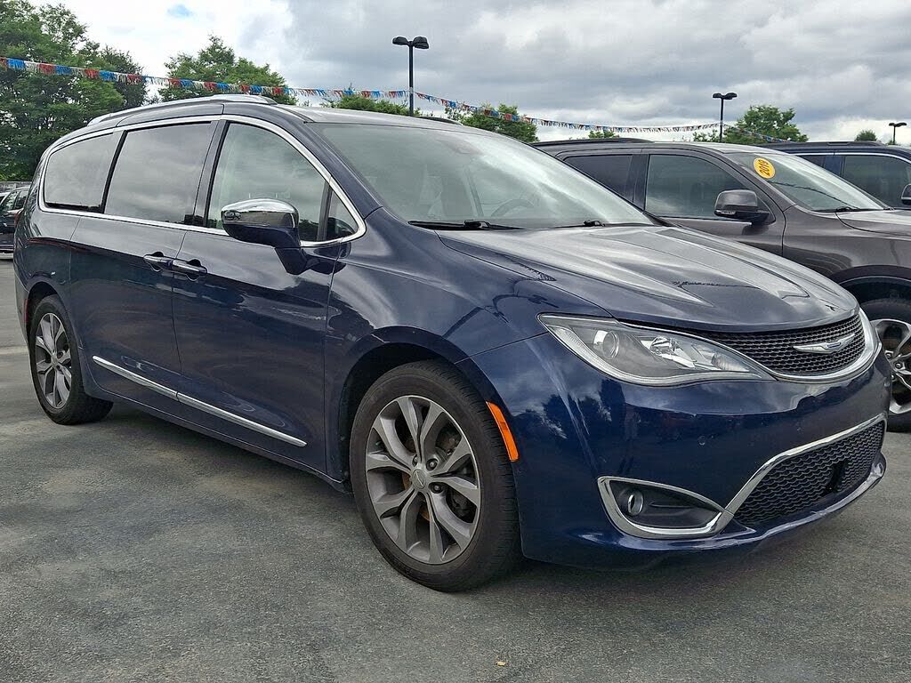 2019 CHRYSLER Pacifica