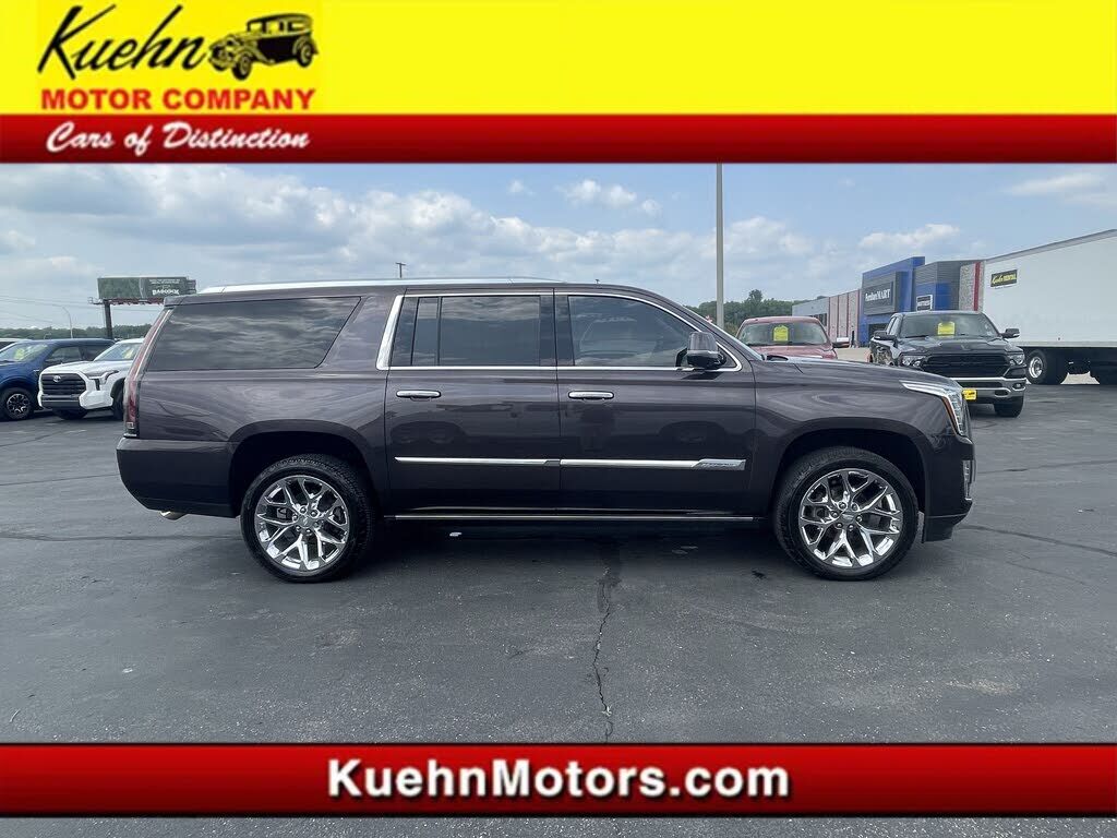 2016 CADILLAC Escalade