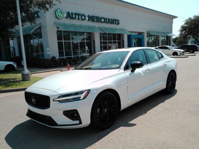 2024 VOLVO S60