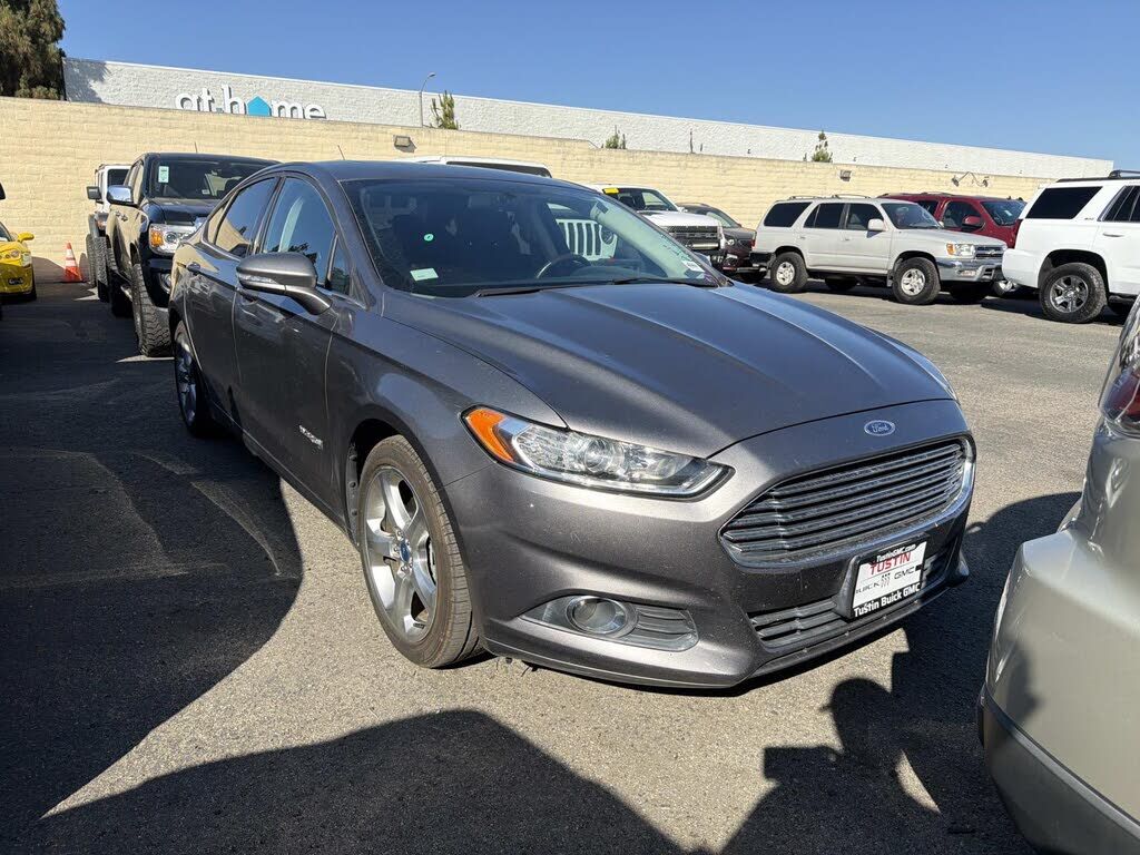 2013 FORD Fusion